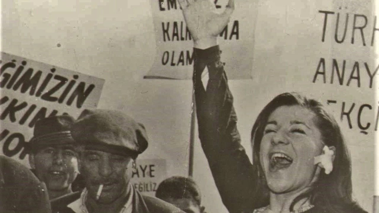 Karanlıkta Uyananlar