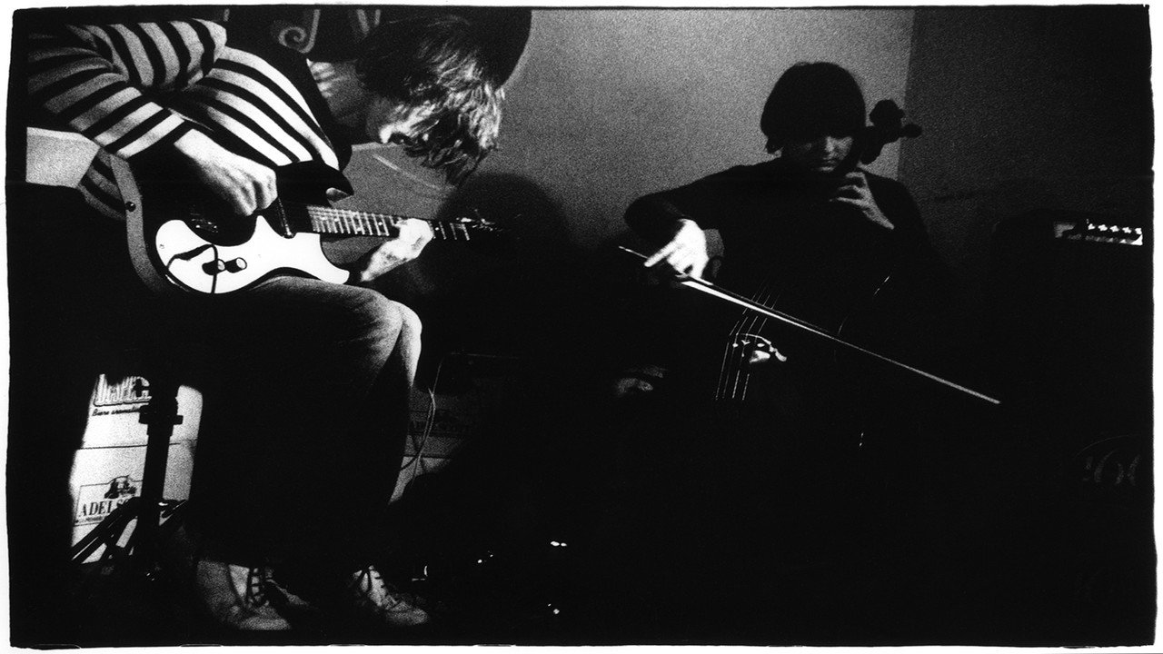 Natural Snow Buildings - Live At The Pop In Paris France 18.12.2002