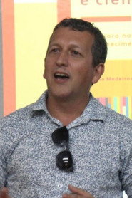 Adriano Medeiros