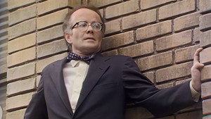 Les On a Ledge