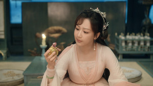 Yu Mo's Past