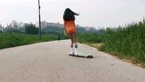 Longboard Dancing
